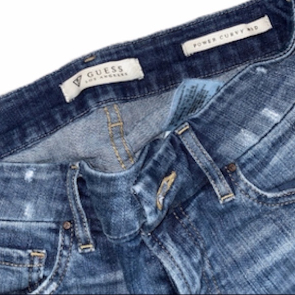Guess Dark Jeans 👖 - Picture 3 of 4